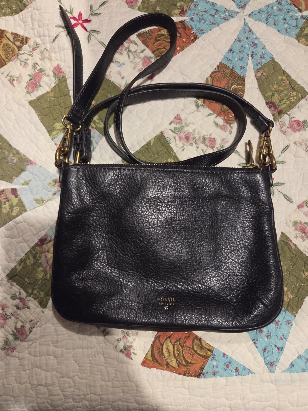 Black Leather Fossil Crossbody Bag with Gold Accent Details - Picture 2 of 3
